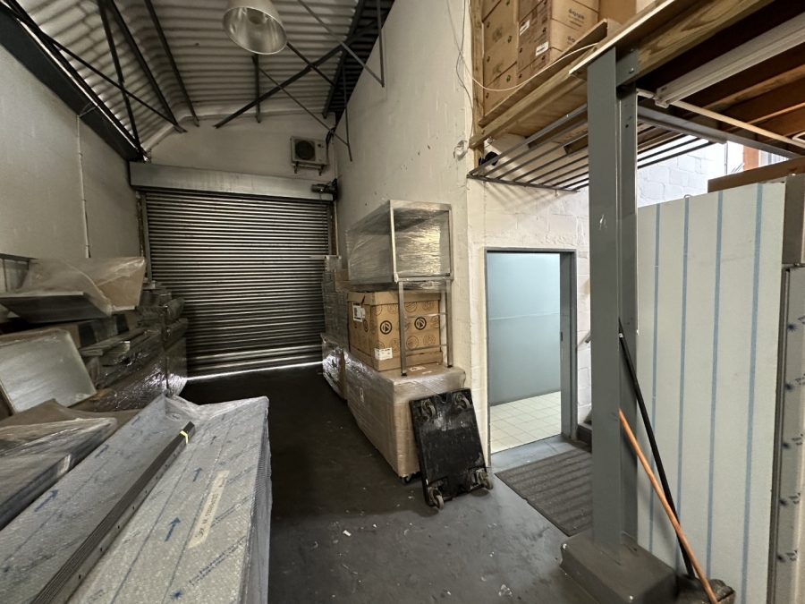 To Let Commercial Property for Rent in Woodstock Western Cape